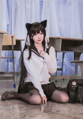 97国产大学生情侣白嫩酒店